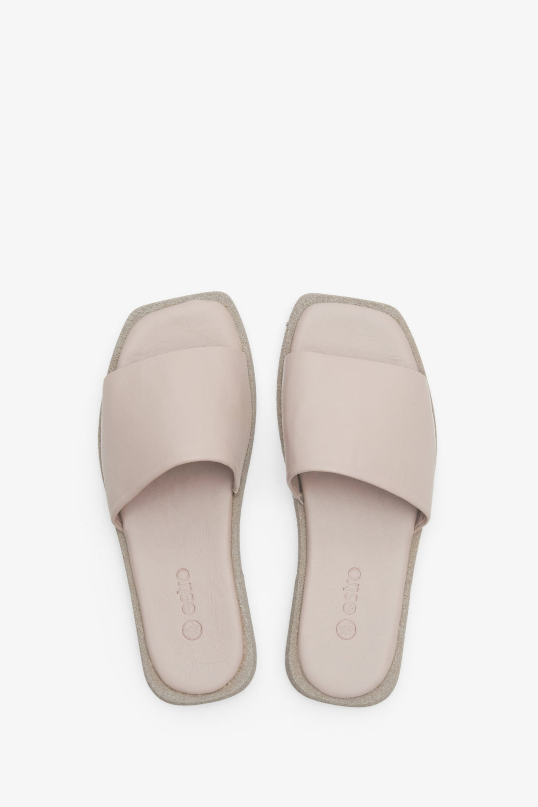 Leather, beige Estro women's flat sandals with a square toe - presentation of the model from above.