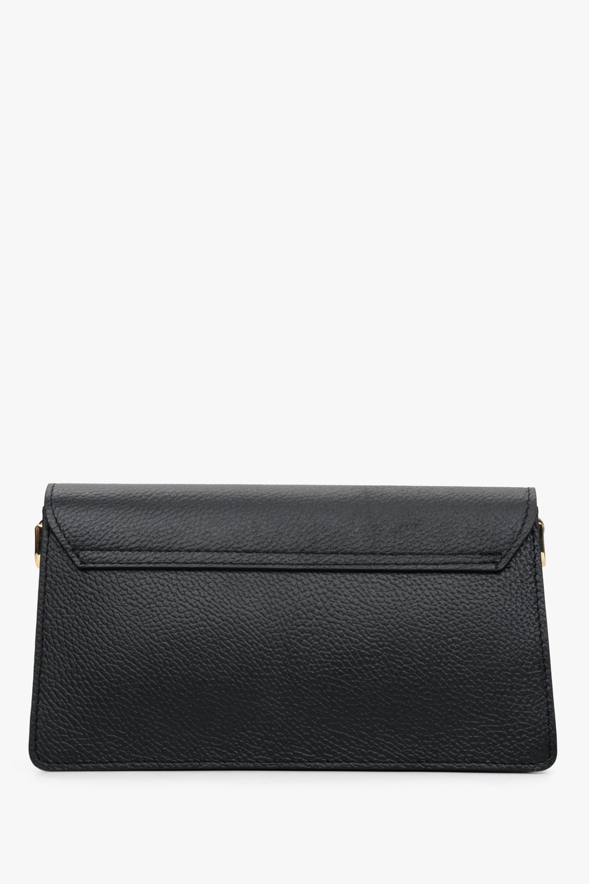 Black small handbag for women made of Italian Estro natural leather - presentation of the model on the back.