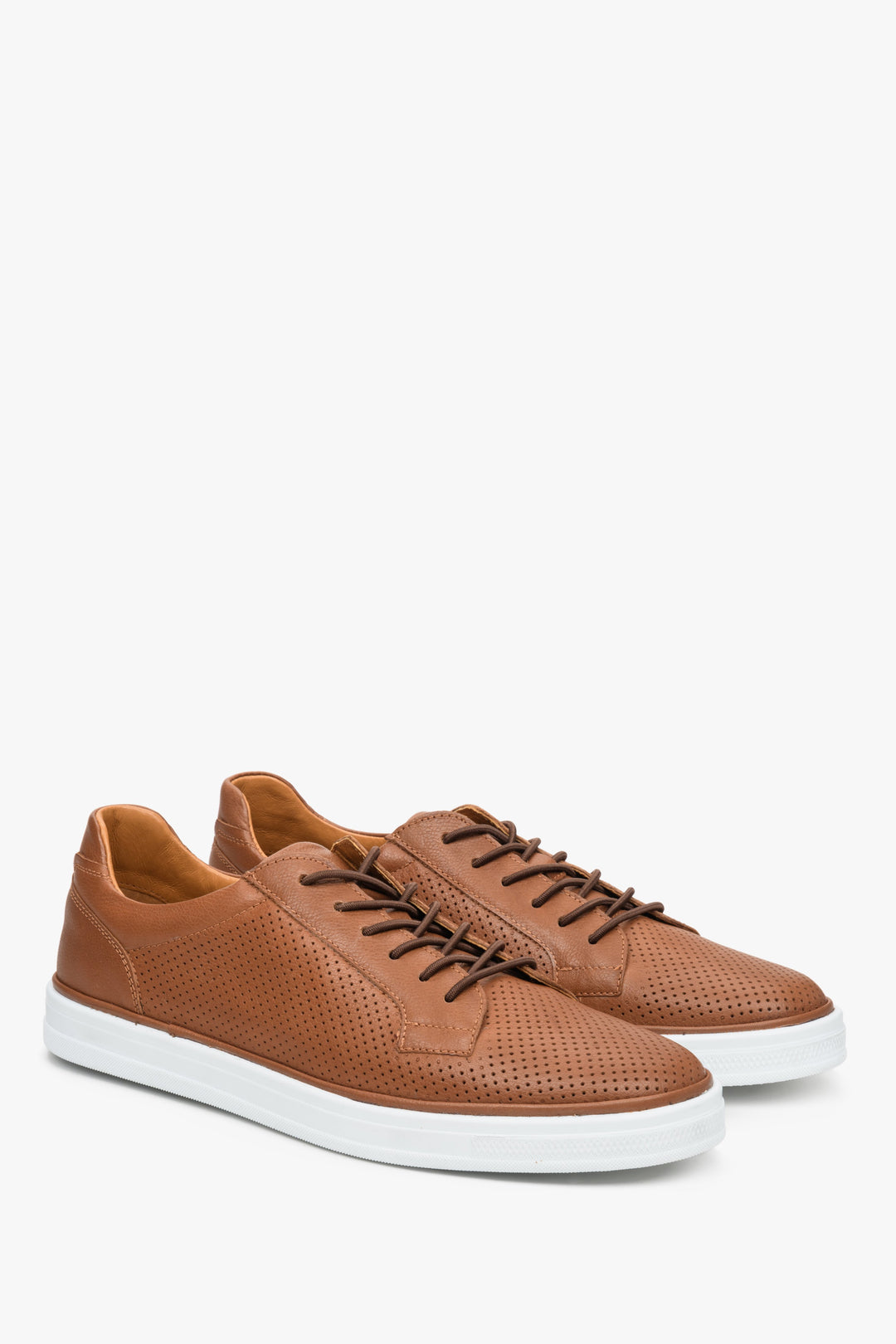 Men's brown sneakers with perforations and lacing - Estro brand model for the summer.