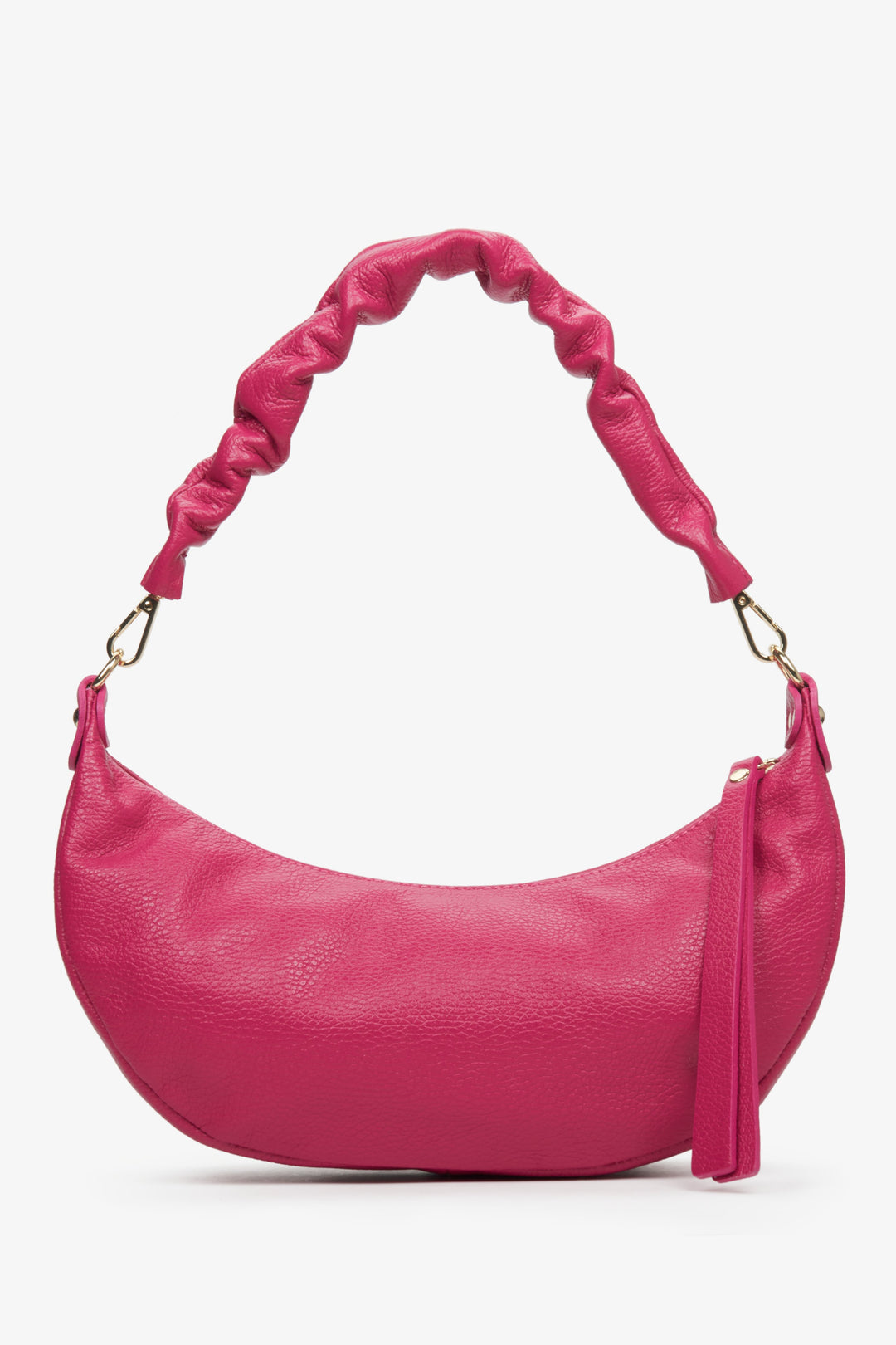 Pink half-moon shoulder bag made of natural leather by Estro.