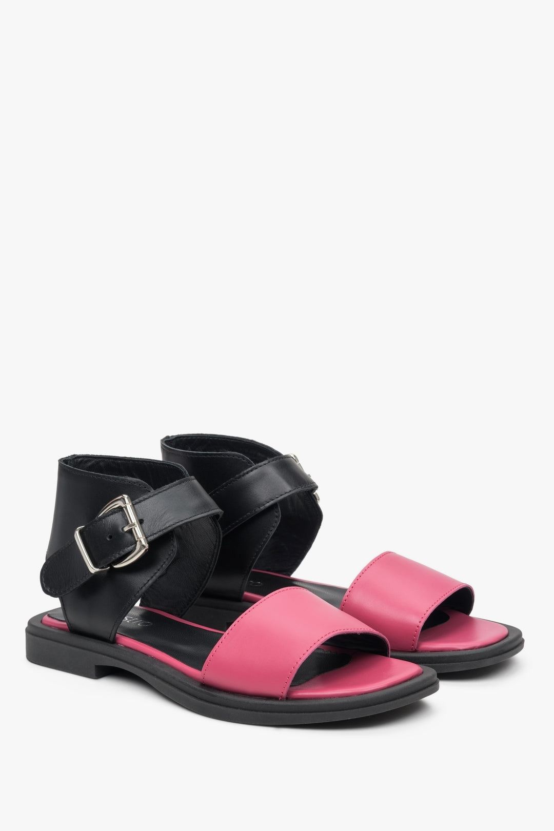 Black and pink women's flat sandals made of natural leather Estro.