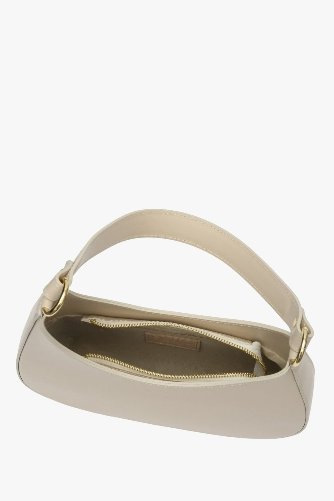 Women's shoulder bag in sand beige in Italian natural leather - close-up of the interior of the model.
