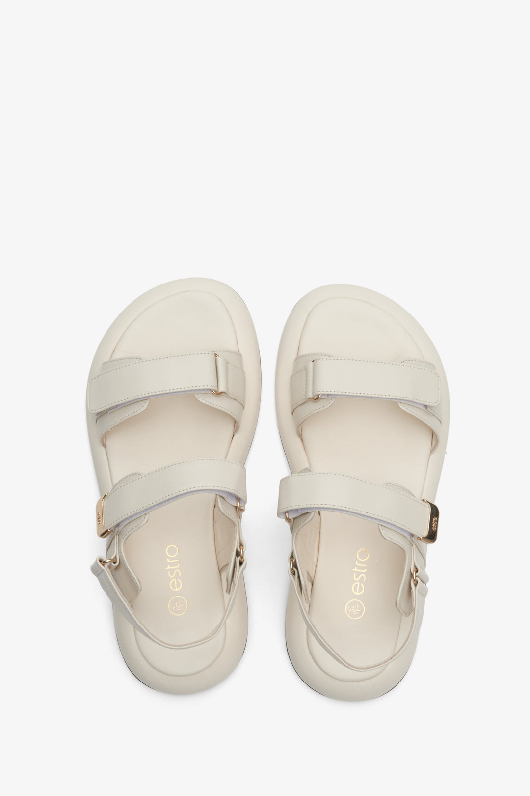 Light beige women's sandals by Estro made of Italian natural leather - presentation of the model from above.