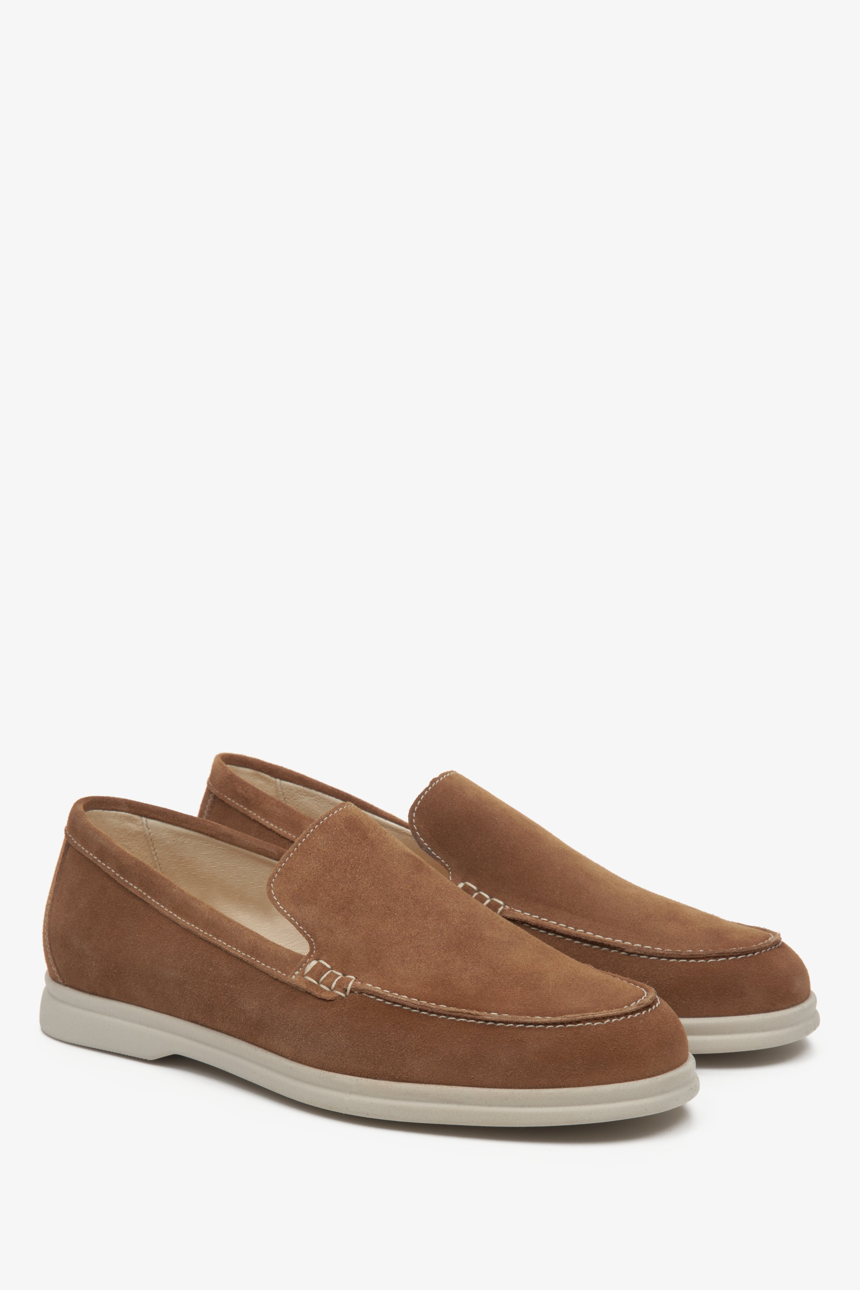 Brown spring loafers for men made of natural velvet Estro.