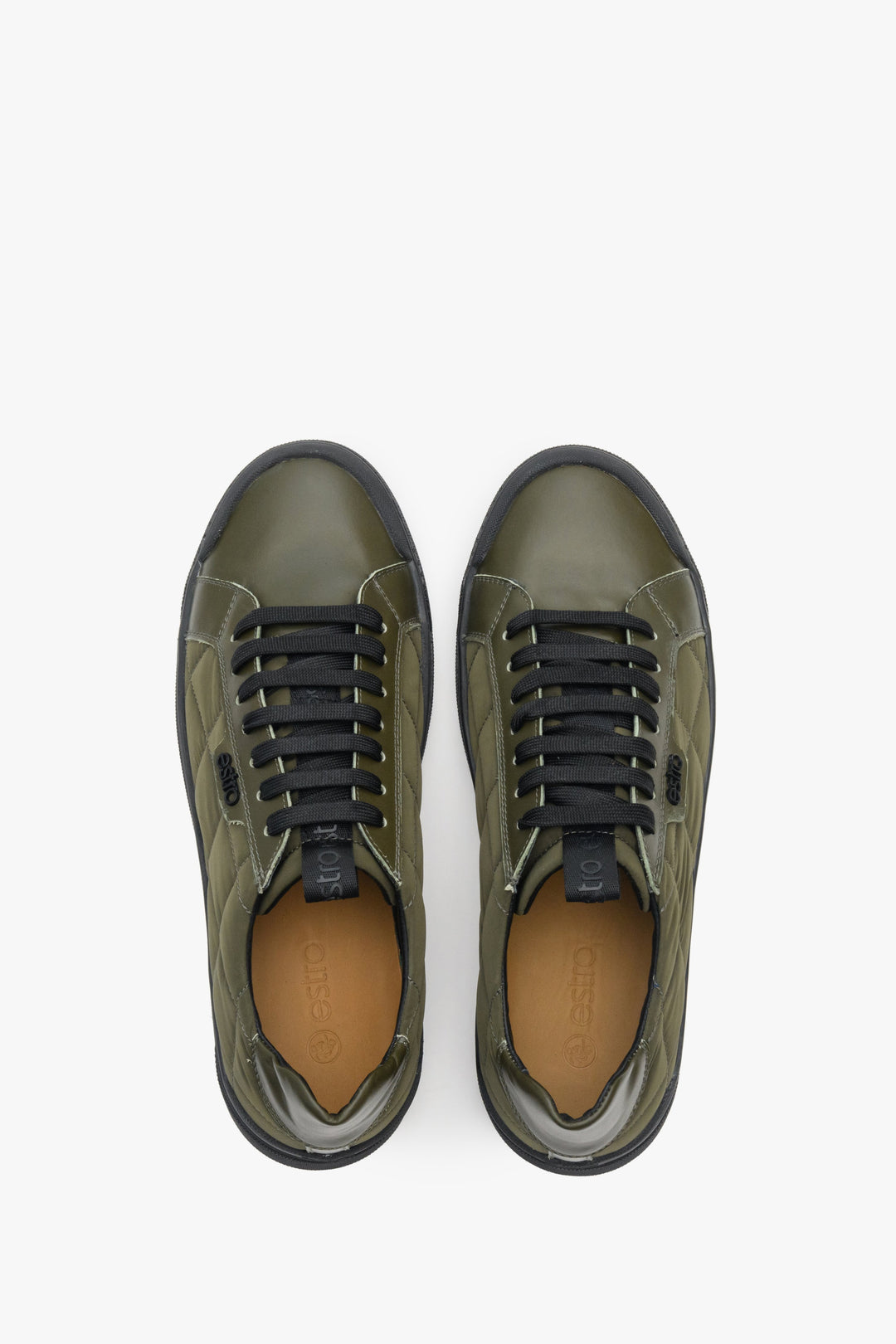 Men's green spring and autumn Estro sneakers - footwear presentation from above.