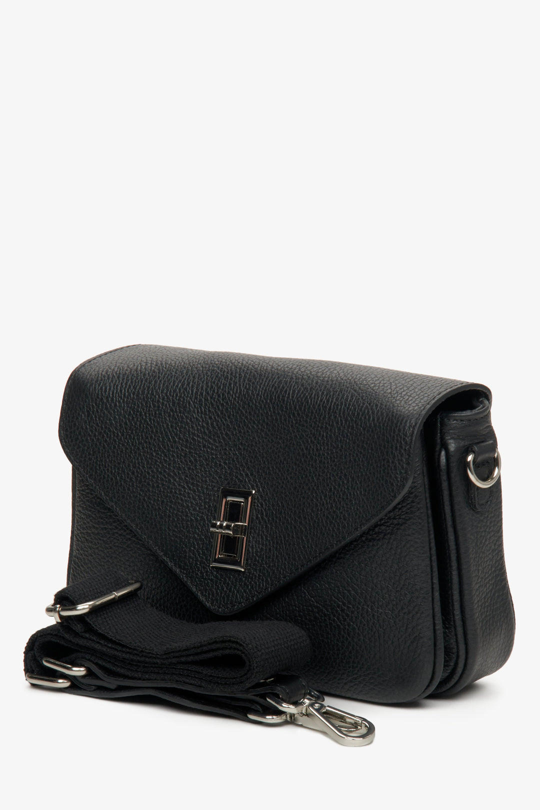 Women's black shoulder bag made of Italian natural leather Estro.