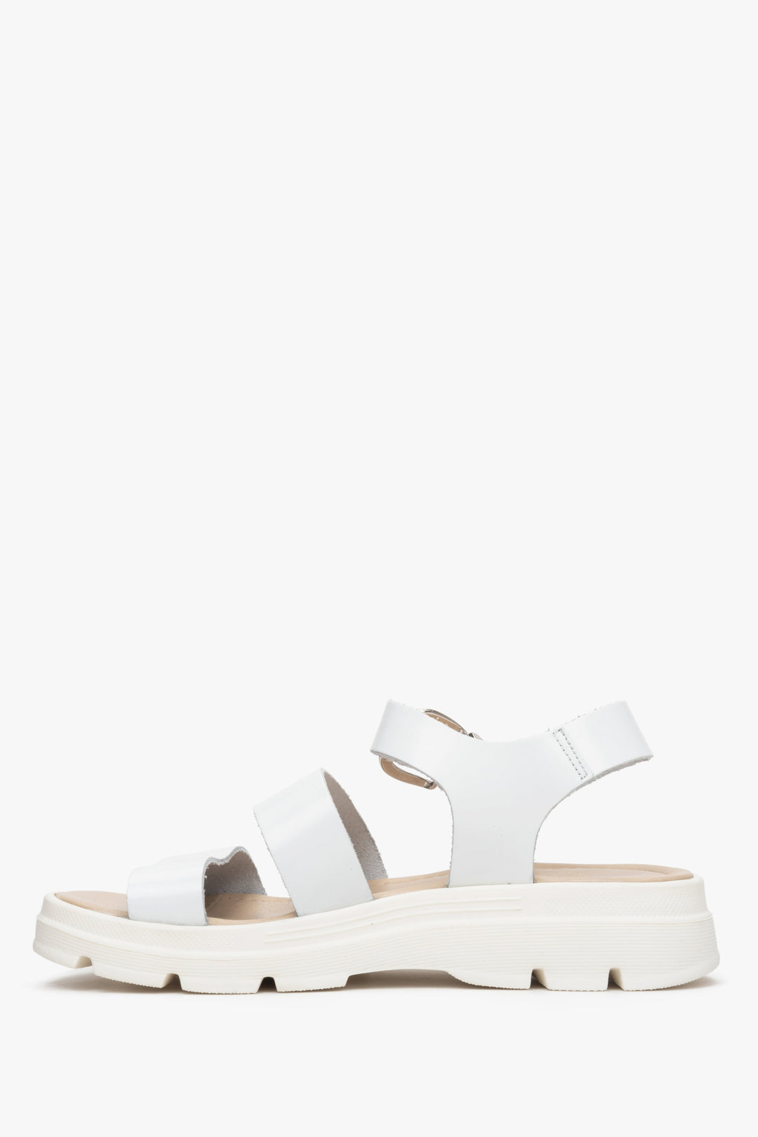 Estro women's thick strappy sandals on a natural leather platform, white.