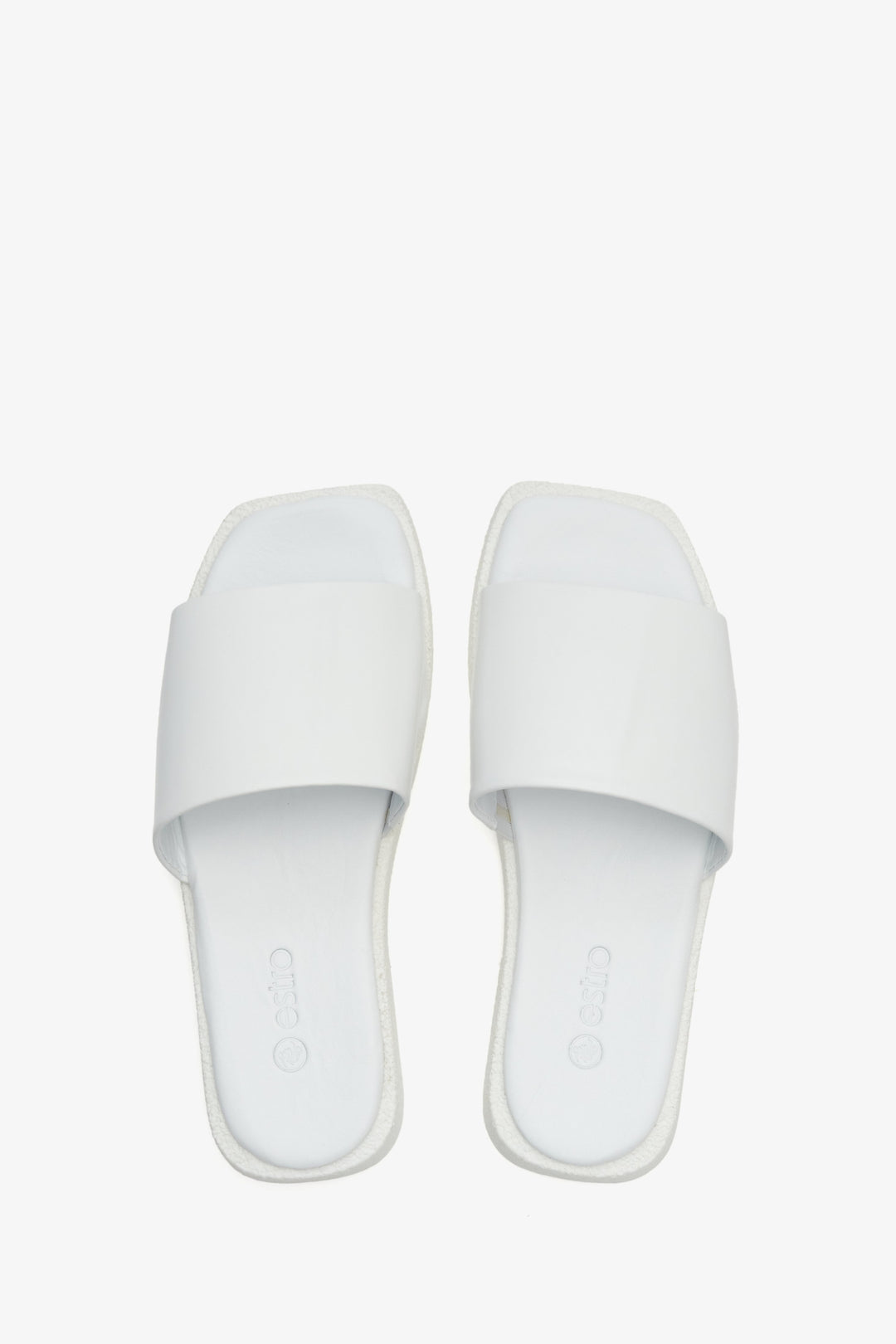 Leather, white Estro women's flat sandals with a square toe - presentation of the model from above.