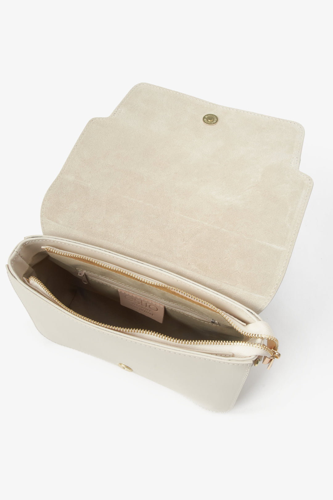 Women's shoulder bag made of Italian leather in beige - lining.