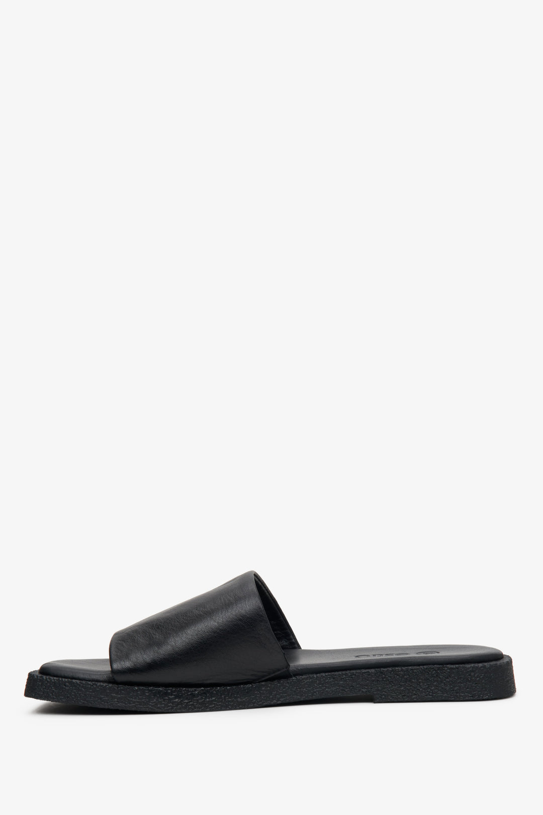 Women's Estro leather flat slide sandals in black - shoe profile.
