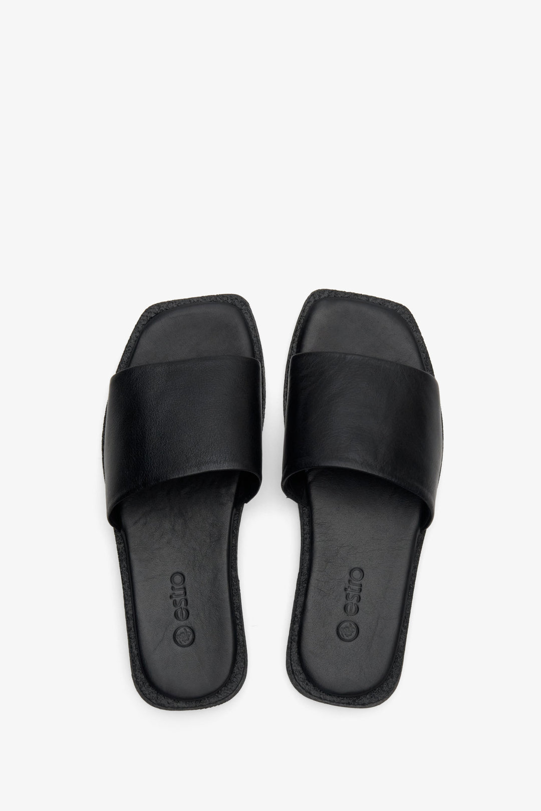 Leather, black Estro women's flat sandals with a square toe - presentation of the model from above.