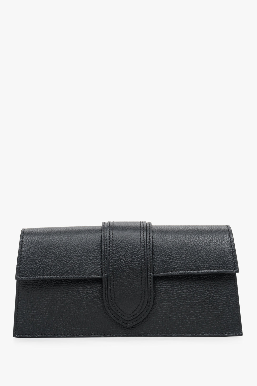 Women's leather handbag in black by Estro - presentation of the model without a strap.