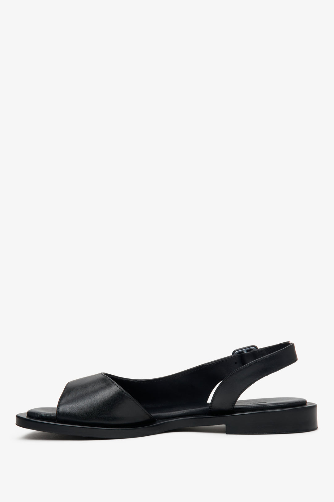 Women's black open-toe sandals by Estro made of natural leather.