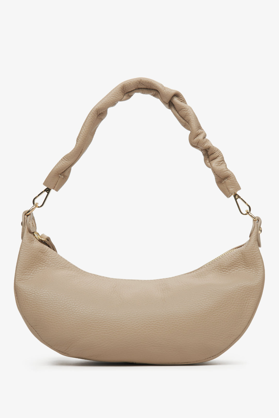 Elegant half-moon women's bag by Estro with braided hand in beige colour.