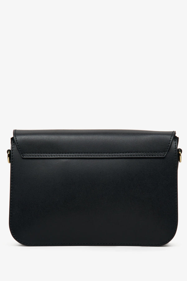 Black leather Estro women's handbag made of Italian natural fabrics - reverse.