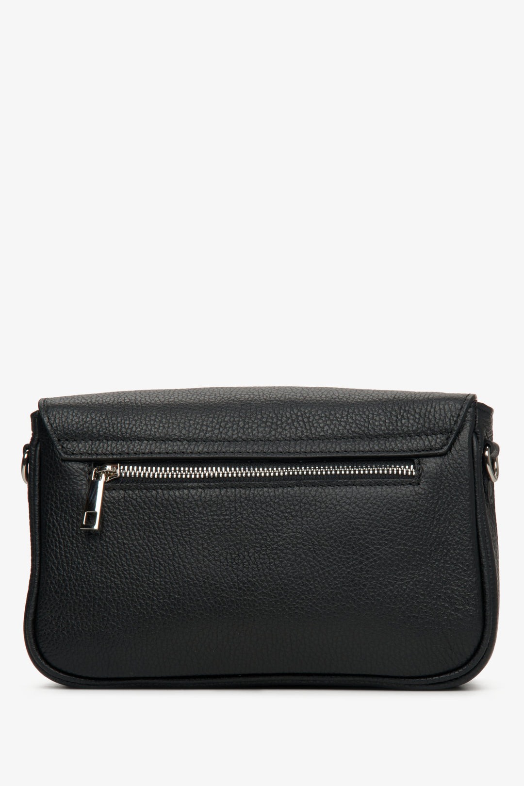 Women's leather handbag of Italian production Estro - presentation of the model in black.