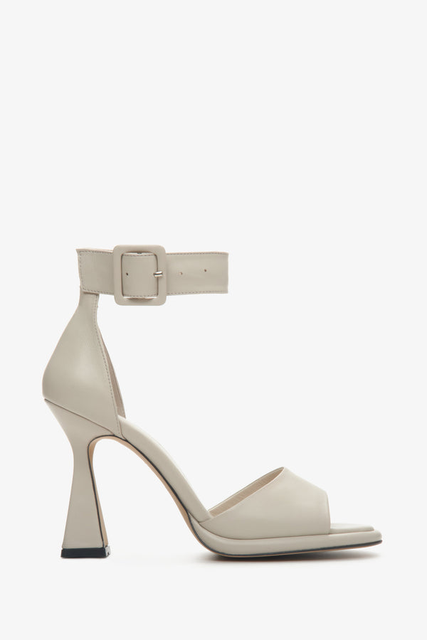 Beige Heeled Ankle-Strap Leather Sandals Estro ER00112990